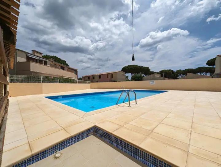 Appartement Pinede Piscine Clim Proche Plage Village Naturiste Agde Extérieur photo